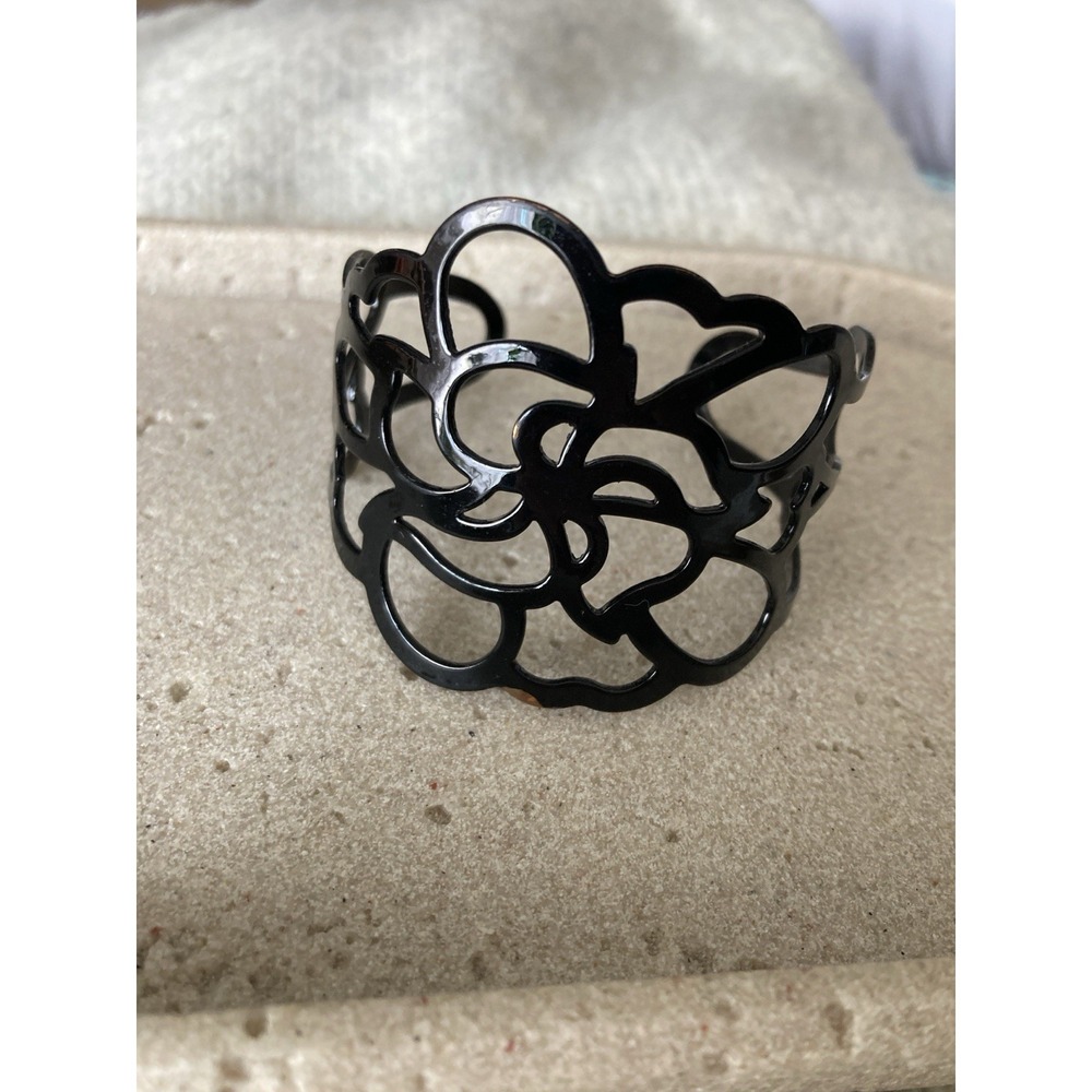 Black Openwork Flower Cuff Bracelet Glossy Floral Wide Statement Bangle‎ Gothic
